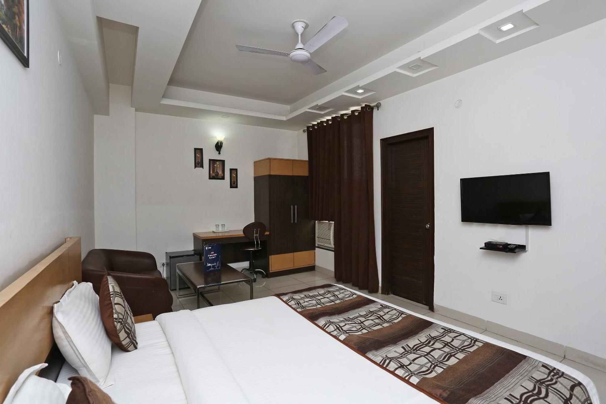 Cyber Inn Gurgaon Luaran gambar