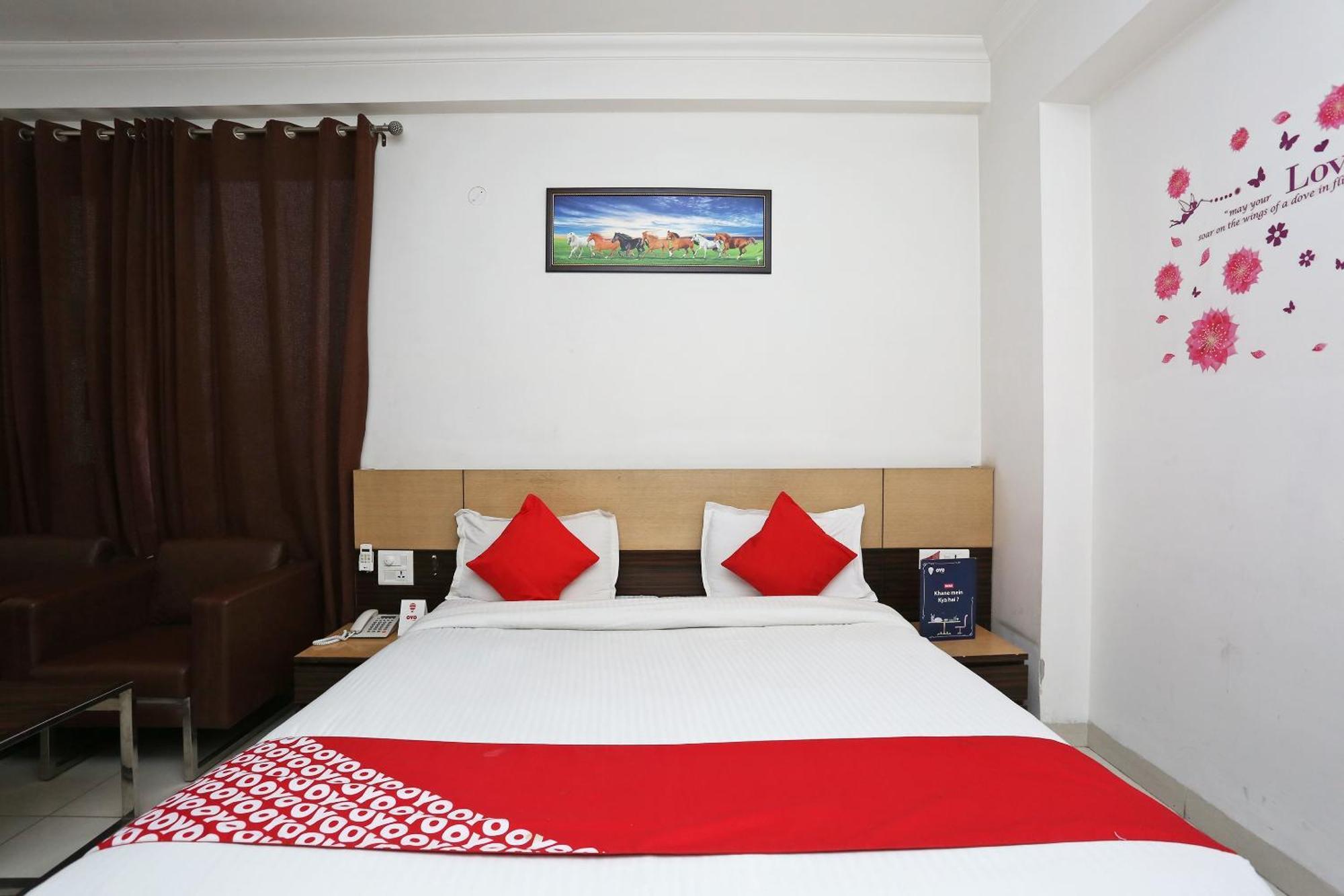 Cyber Inn Gurgaon Luaran gambar